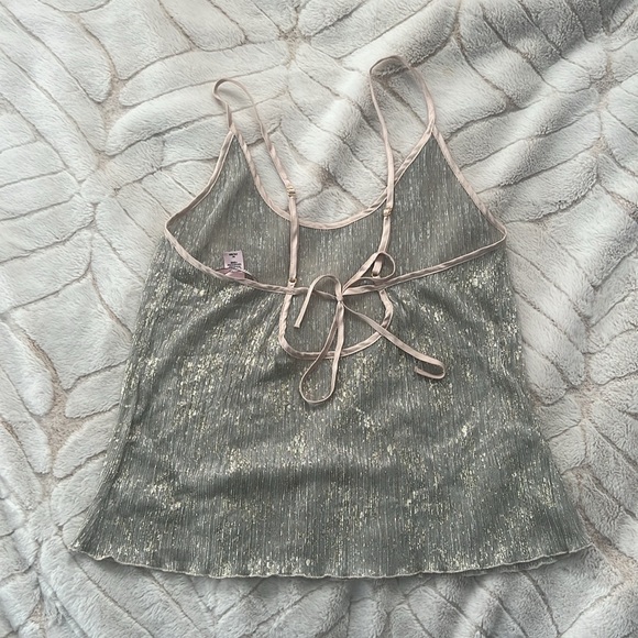 VS Sleep Top & Robe set - Picture 4 of 6